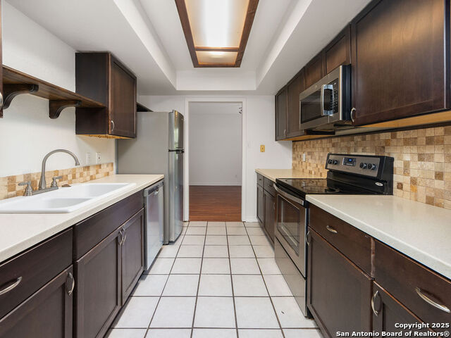Image 8 of 20 For 8420 Echo Creek