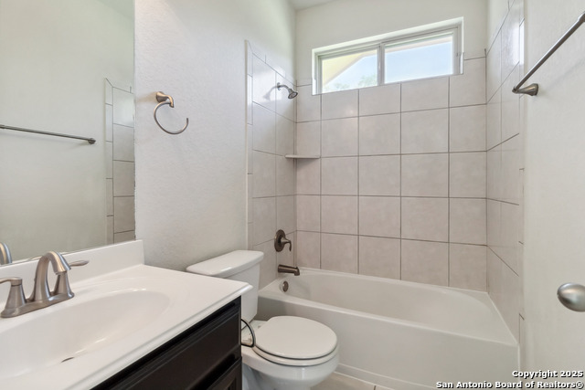 Image 21 of 30 For 30812 Schlather Ln