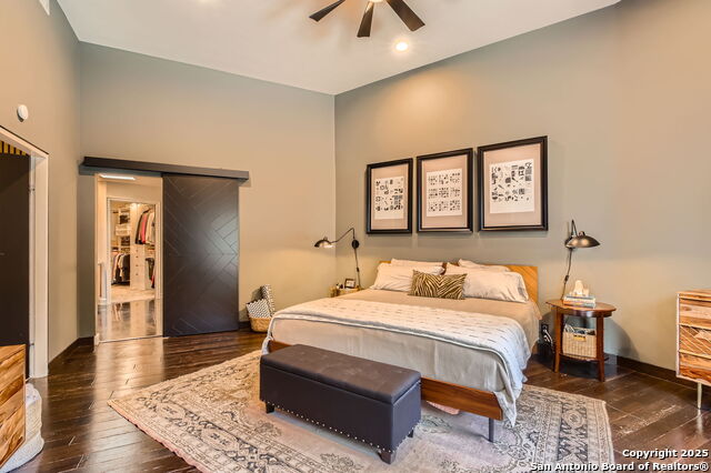 Image 18 of 34 For 13819 Crown Bluff