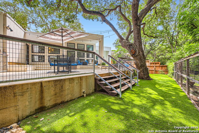 Image 32 of 34 For 13819 Crown Bluff