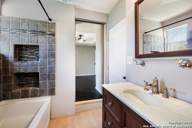 Image 18 of 35 For 4311 Howard St