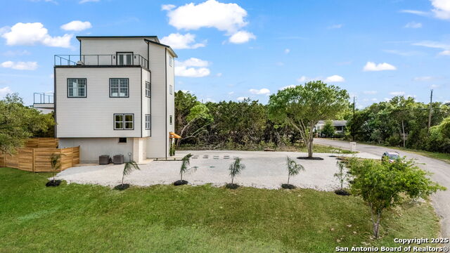 Image 2 of 39 For 3140 Westview Dr