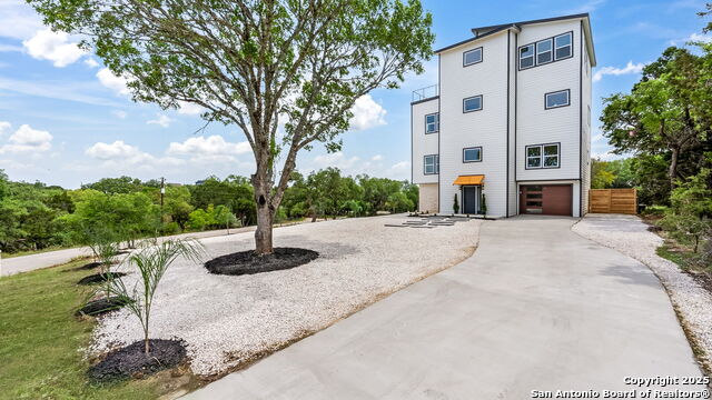 Image 37 of 39 For 3140 Westview Dr