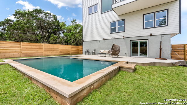 Image 4 of 39 For 3140 Westview Dr