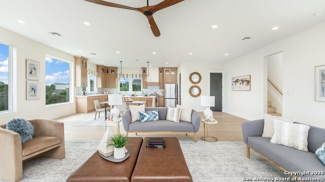 Image 7 of 39 For 3140 Westview Dr