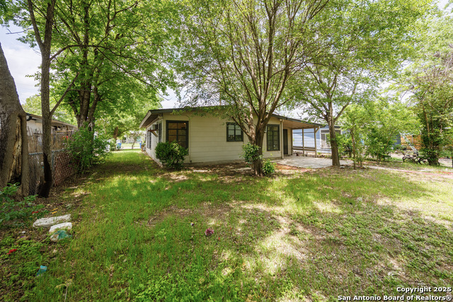 Listing photo id 24 for 170 Olga