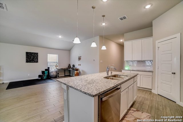 Image 14 of 35 For 2051 Rowan Way