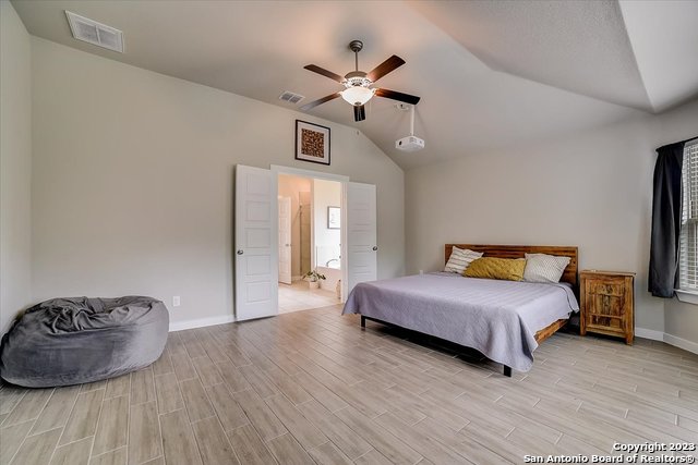 Image 22 of 35 For 2051 Rowan Way
