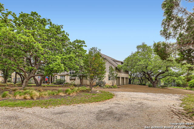 Image 3 of 47 For 8694 Rolling Acres