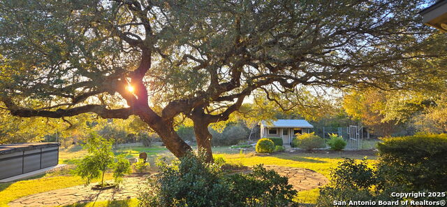Image 4 of 47 For 8694 Rolling Acres