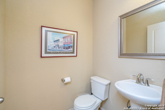 Image 17 of 35 For 7230 Summer Way