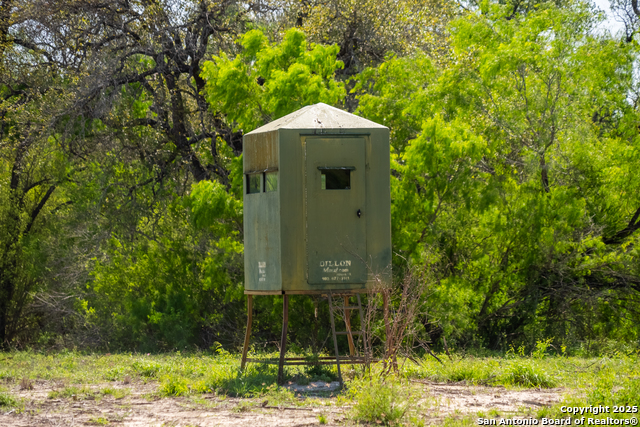 Image 28 of 60 For 000 Fm 1581  