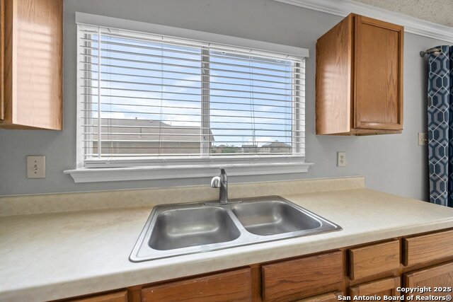 Image 12 of 27 For 7902 Chestnut Bear