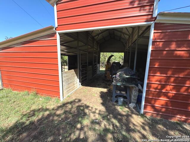 Image 17 of 42 For 2485 Bump Gate