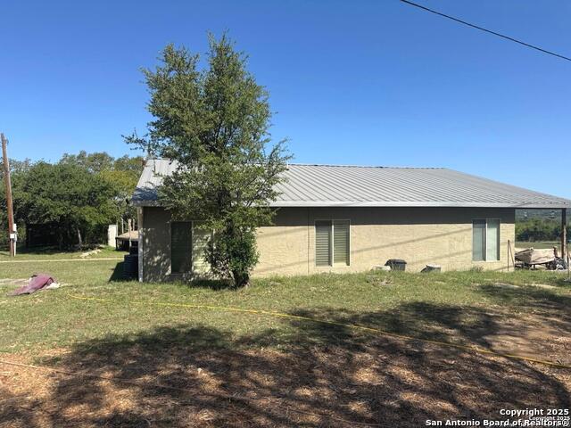 Image 20 of 42 For 2485 Bump Gate