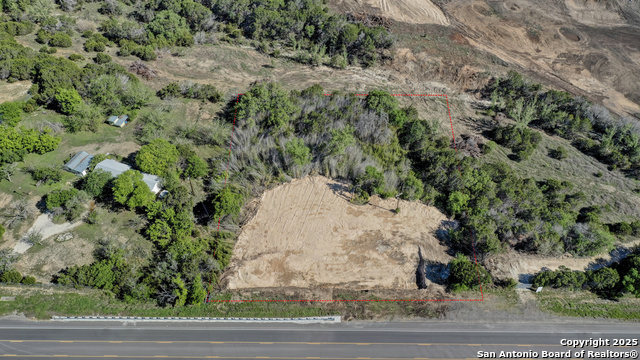 Listing photo id 0 for 3351 Fredericksburg Rd