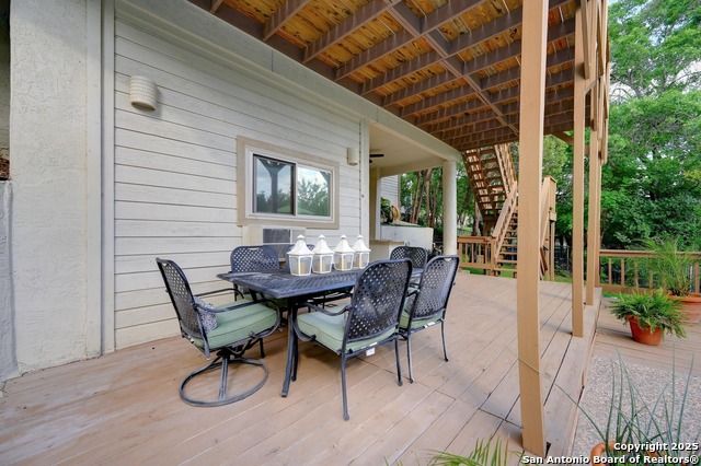 Listing photo id 43 for 11827 Mill Rock