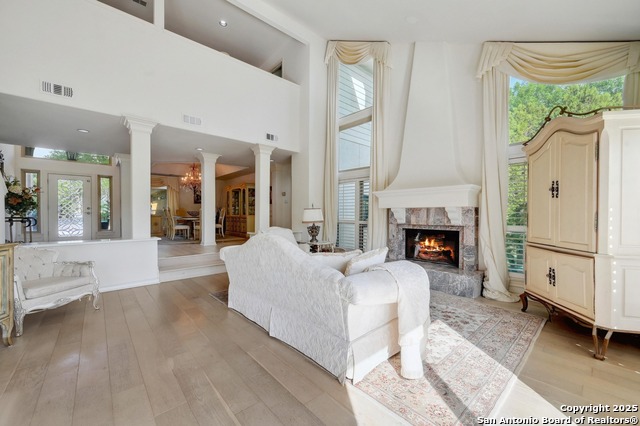 Listing photo id 4 for 11827 Mill Rock