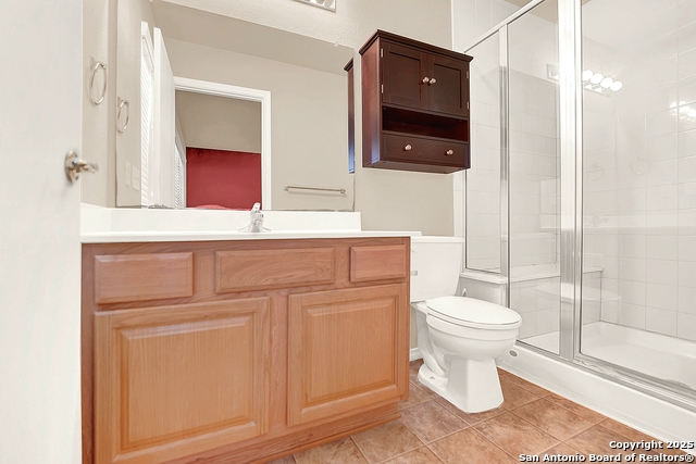 Listing photo id 18 for 8906 Mission Brk