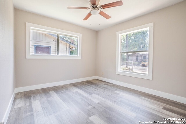 Image 10 of 16 For 727 Brunswick