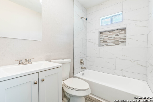 Image 12 of 16 For 727 Brunswick