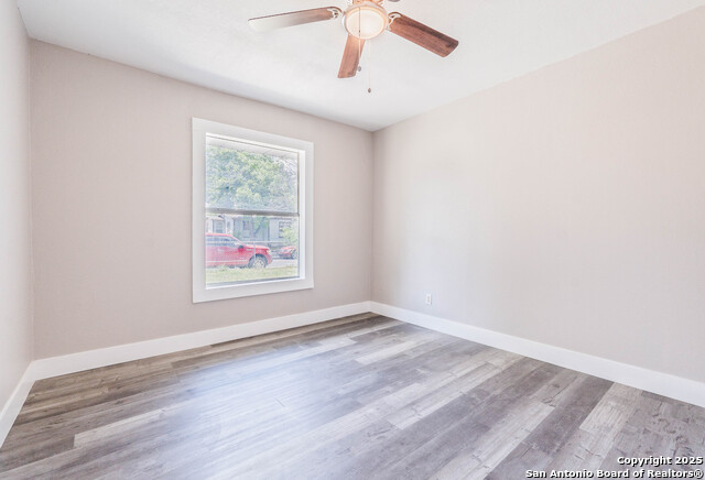 Image 13 of 16 For 727 Brunswick