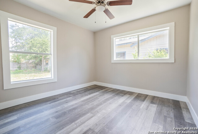 Image 8 of 16 For 727 Brunswick