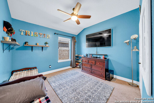 Image 12 of 38 For 27510 Valle Verde