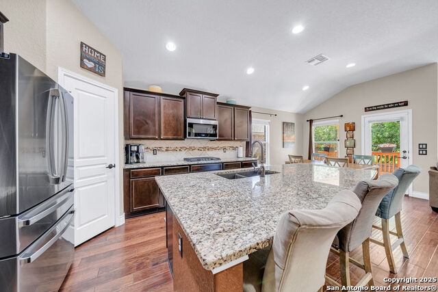 Image 18 of 38 For 27510 Valle Verde