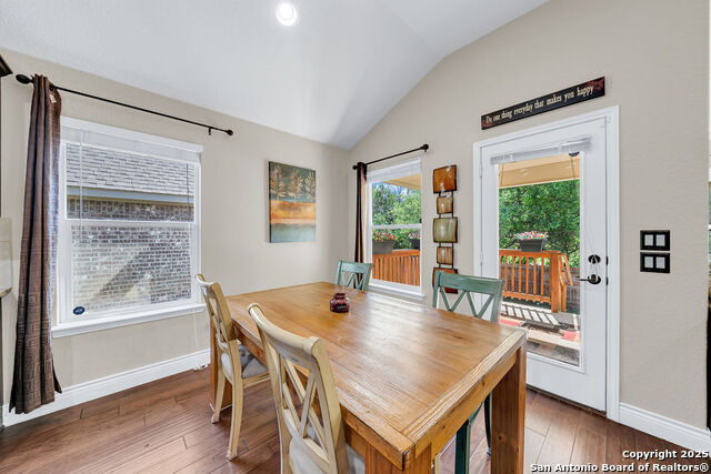 Image 19 of 38 For 27510 Valle Verde