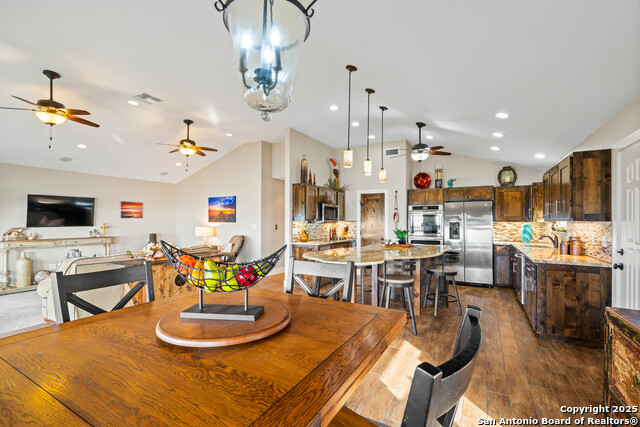 Image 10 of 43 For 672 Copano Ridge Rd