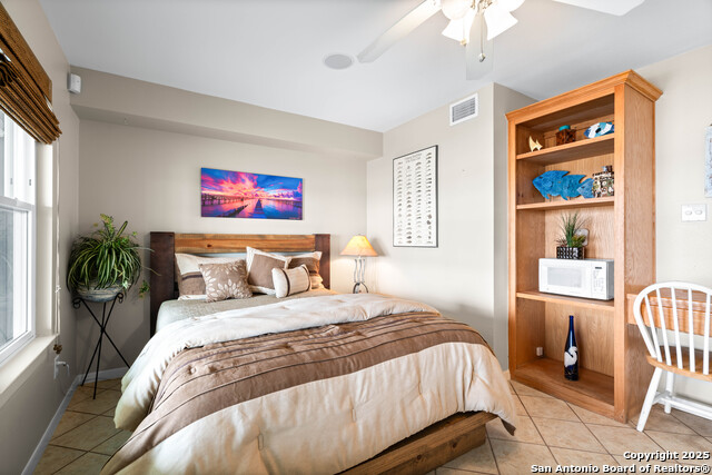 Image 31 of 43 For 672 Copano Ridge Rd