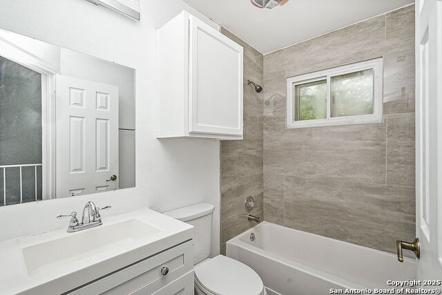 Image 11 of 18 For 12215 Stoney Xing  12215
