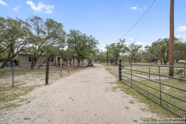 Image 33 of 34 For 157 County Road 6816