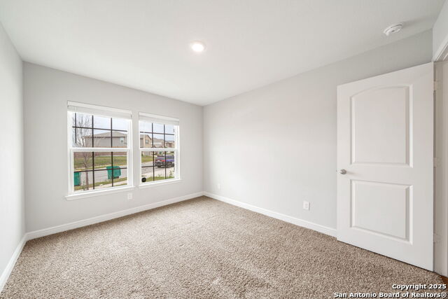 Image 18 of 26 For 6507 Thorpe  