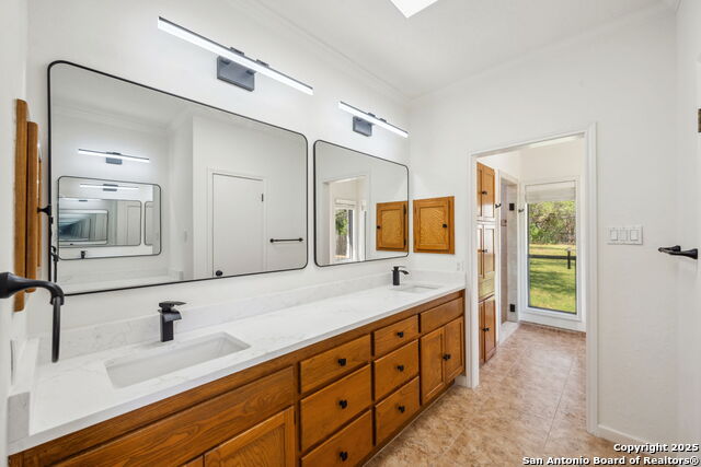 Image 19 of 46 For 8835 Garden Ridge Drive