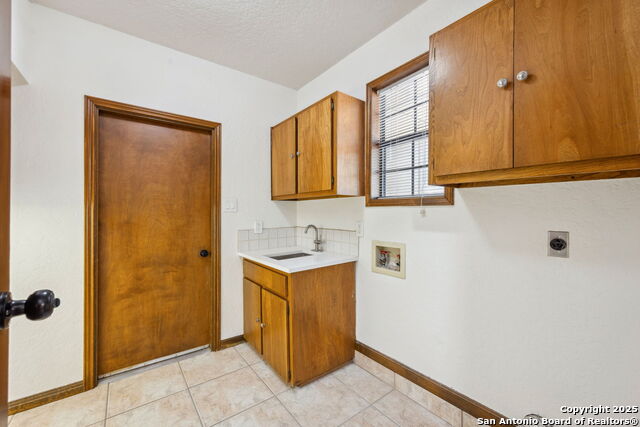Image 25 of 46 For 8835 Garden Ridge Drive