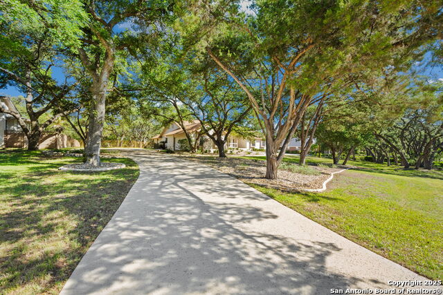 Image 35 of 46 For 8835 Garden Ridge Drive