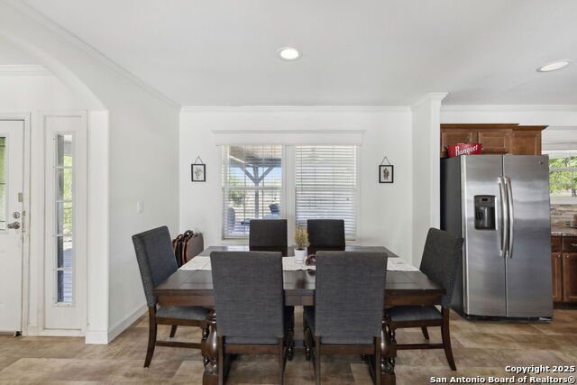 Listing photo id 28 for 148 Lakecreek