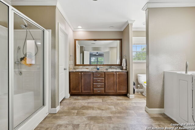 Listing photo id 35 for 148 Lakecreek