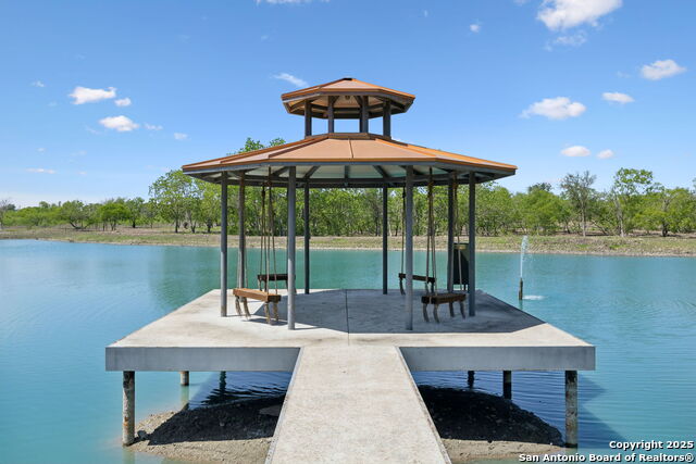 Listing photo id 37 for 148 Lakecreek