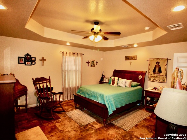 Listing photo id 8 for 12365 Rudolph Rd Unit 3