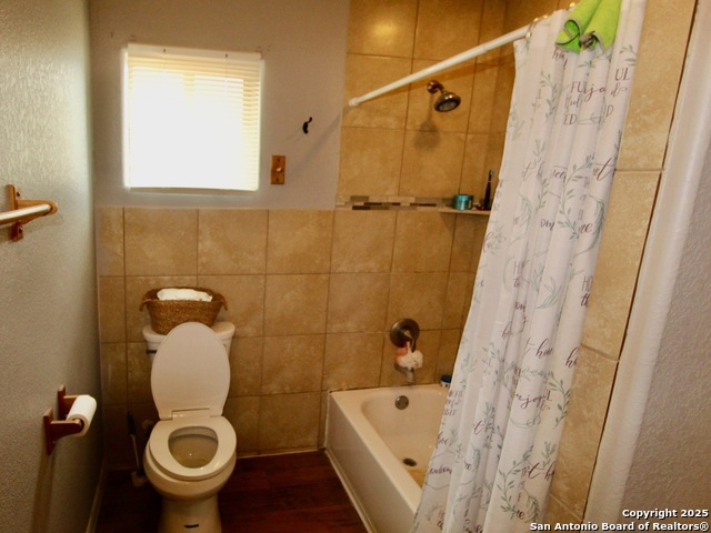Listing photo id 25 for 12365 Rudolph Rd Unit 3