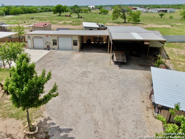 Listing photo id 40 for 12365 Rudolph Rd Unit 3