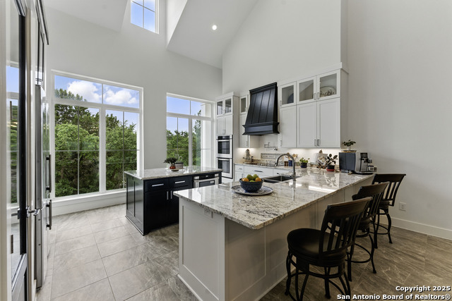 Listing photo id 11 for 321 Bentwood Dr
