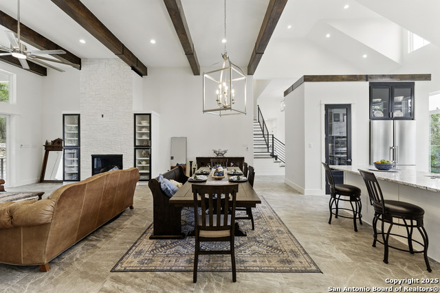 Listing photo id 13 for 321 Bentwood Dr