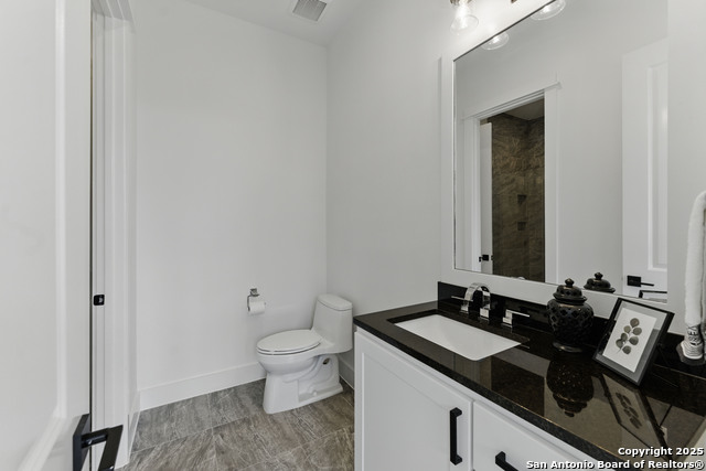 Listing photo id 24 for 321 Bentwood Dr