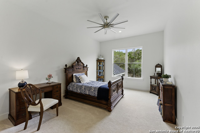 Listing photo id 36 for 321 Bentwood Dr