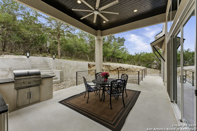 Listing photo id 43 for 321 Bentwood Dr