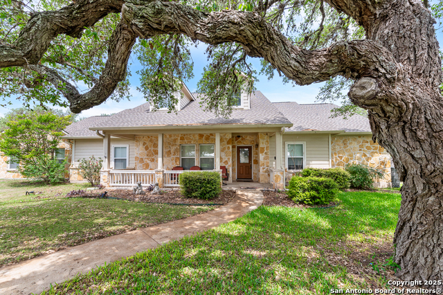 Listing photo id 0 for 108 County Road 4325